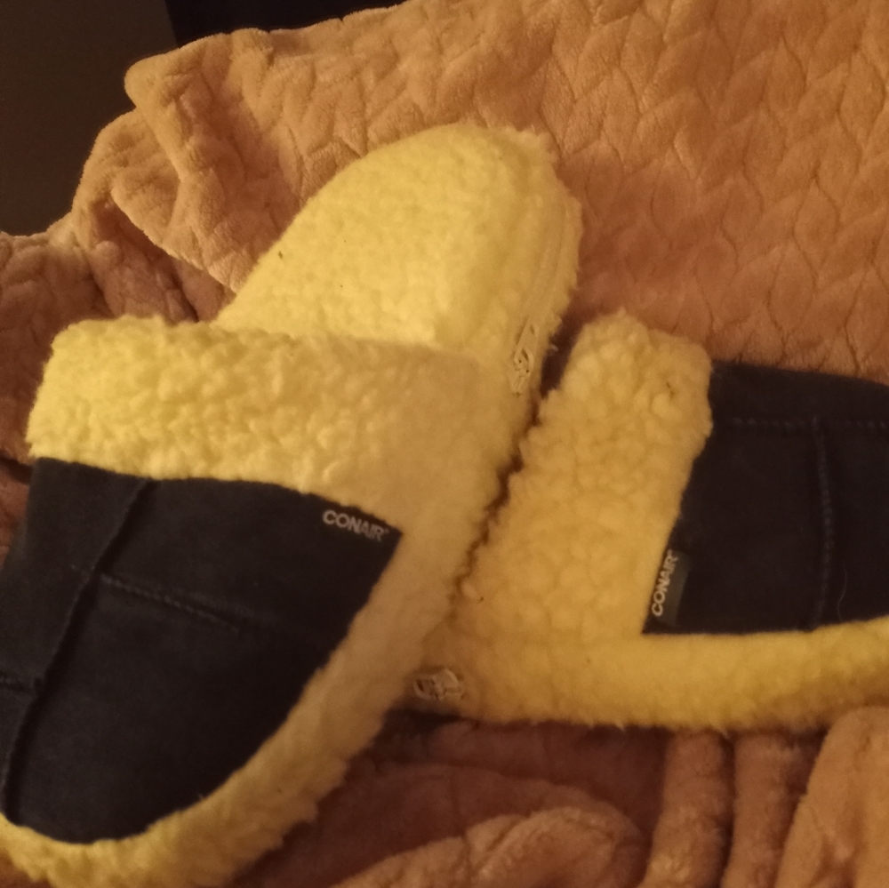 Conair Slippers